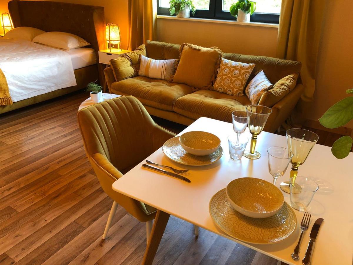 Ferienwohnungen Park Cafe Am Kurpark Bernkastel-Kues Eksteriør billede
